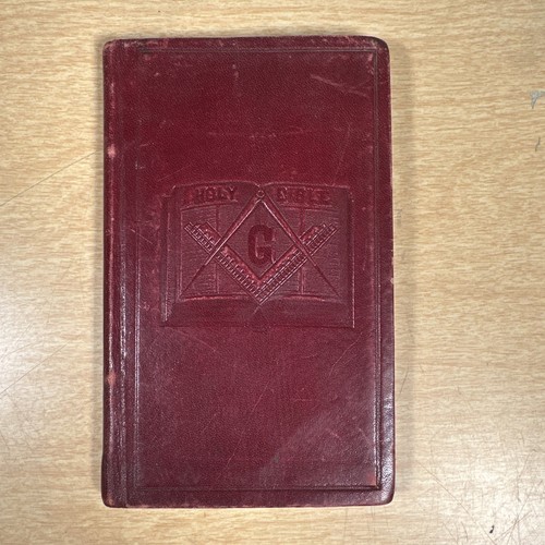 Vintage 1890 4th - ed., red