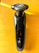 Philips S9031 Efficient and Precise Electric Shaver