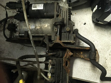 2006 - 13 MERCEDES S CLASS W 221  AIRMATIC COMPRESSOR & VALVE BODY AND BRACKET