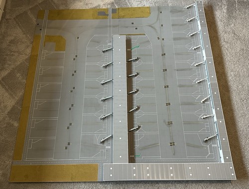 400 model airport - 1/400,