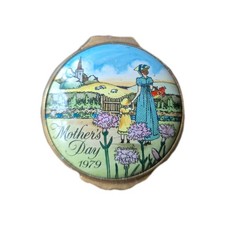 Vintage 1979 Mothers Day Halcyon Days Enamels Bilston and Battersea Pill Box 