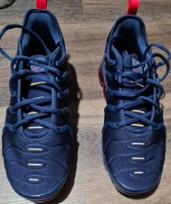 NIKE AIR VAPORMAX PLUS