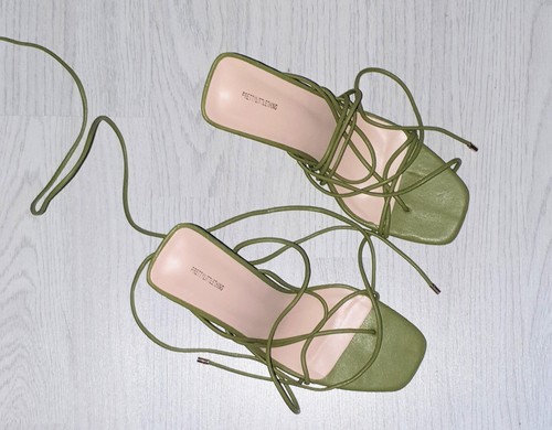 Plt pretty little thing - pretty,
