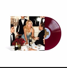 SABRINA CARPENTER MAN’S BEST