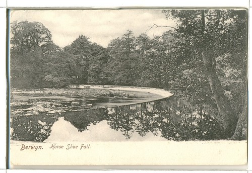 Unposted vintage postcard - unposted,