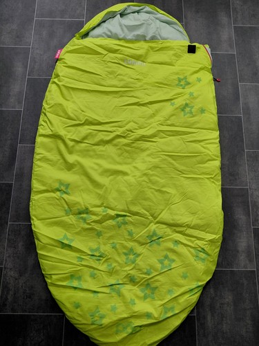 Lummi childs sleeping - , pod