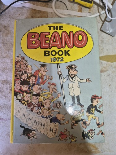 The beano book - beano,