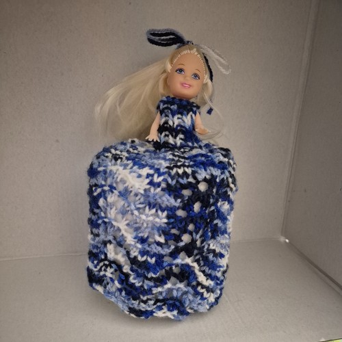 Retro toilet roll - roll, doll