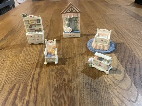 Bulk ornamental dolls house - ornamental,