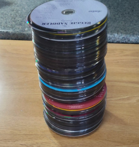 Bulk lot 200 - 200, cds,