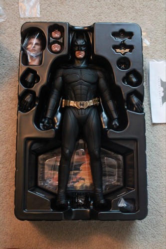 Hot toys batman begins - toys,
