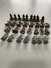 31 metal soldiers from the