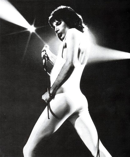 Queen live photograph - queen, 'live'