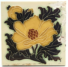 FIREPLACE MAJOLICA TILE WITH FLORAL DESIGN BY PILKINGTON 1894 AE7