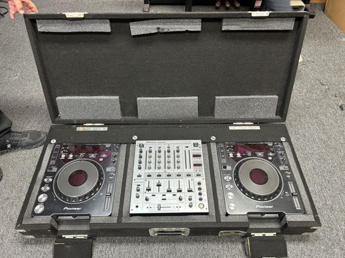 Work station 2x - dj, (2x