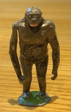 BRITAINS VINTAGE 1930 LEAD ZOO SERIES #906 GORILLA WITH MOVEABLE ARM