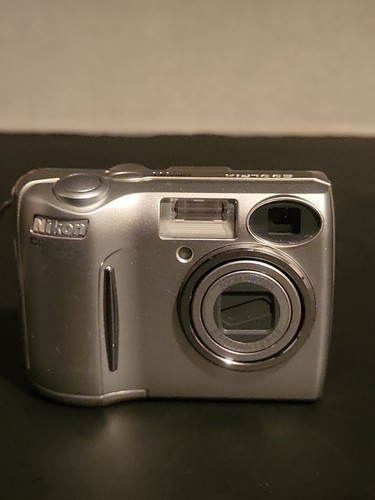 Nikon coolpix 4600 0mp - coolpix, 4.0mp