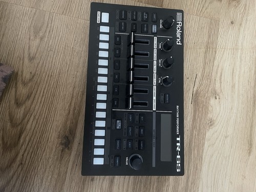 Roland rhythm performer - roland,