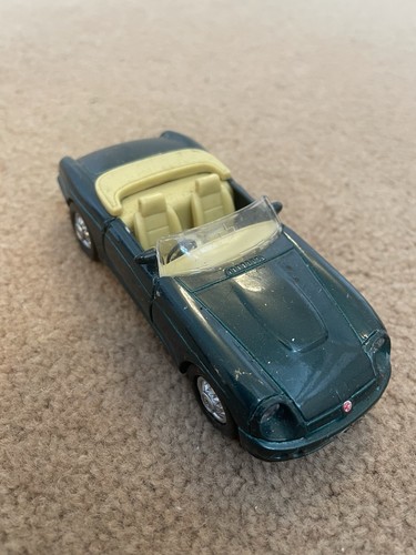 Maisto rv8 dark - maisto, 1:37