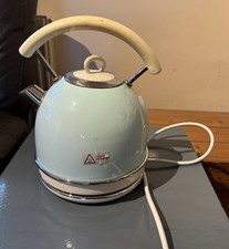 Dunelm Kettle