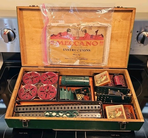 Antique meccano erector - meccano,
