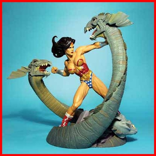 Wonder women with hydras - women,