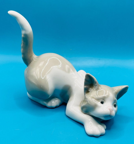 Lladro grey white porcelain - white,