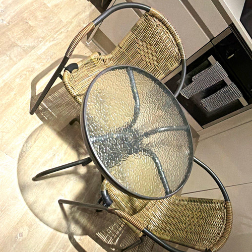 Round glass top - round, glass-top