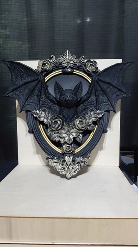 Viral gothic bat resin - gothic,