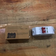 WYLEX   100Amp Isolator   2 Pole With Enclosure Suit Meter Tails   RECSW2S