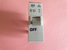 (L) Wylex 10A Plug In MCB Fuse