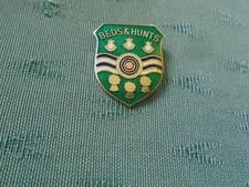 OLDER BEDFORDSHIRE & HUNTINGDONSHIRE ARCHERY CLUB - ENAMEL PIN BADGE