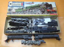 Group of part built OO Gage kits and chassis For Spares or Repairs