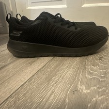 Men’s skechers goga max Size 11 excellent condition 