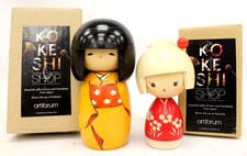2x ARTFORUM KOKESHI DOLLS Nodoka & Osanpo Wooden Figures 5" & 4" BOXED - C68