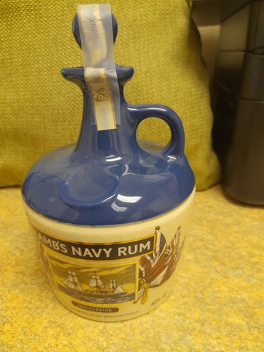 Seton pottery lambs navy rum - seton,
