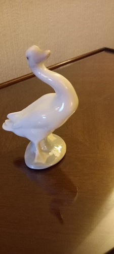Lladro little goose figurine - little,