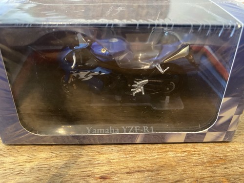Yamaha yzf blue superbike - yamaha,