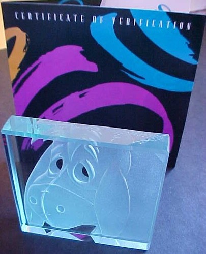 Winnie the pooh - winnie, eeyore