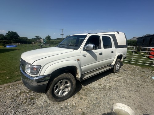 Toyota hilux double - toyota, cab