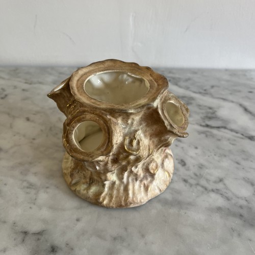 Early royal crown derby tree - crown,