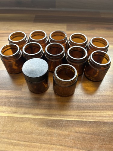 Small apothecary jars amber - small,