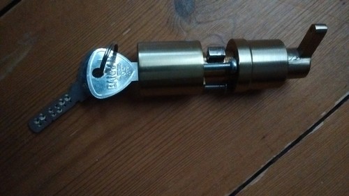Banham m2003 front door lock - banham,