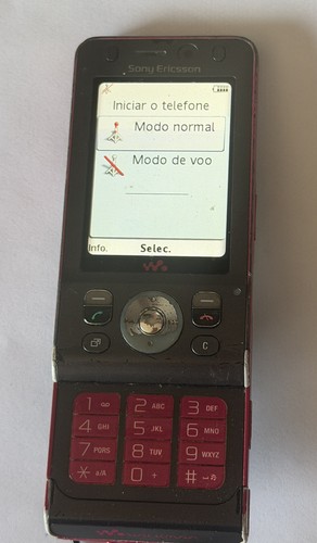 Retro 2000s sony - retro, ericsson
