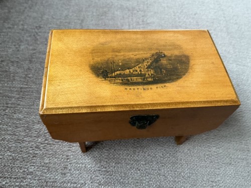 Mauchlinetransferware table - mauchlinetransferware,