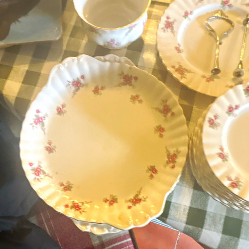 Richmond floral ceramic dinner - richmond,