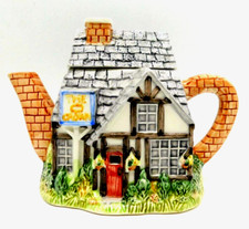  COLLECTORS TEAPOT - THE VILLAGE COLLECTION - THE CROWN - ANNIE ROWE 17 X 23 CM