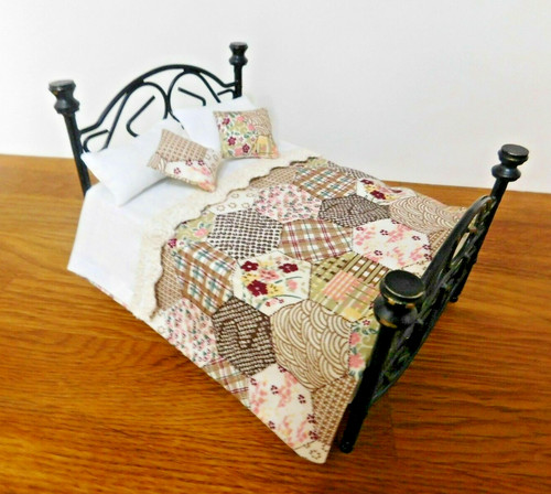 Dolls house 12th piece - dolls,