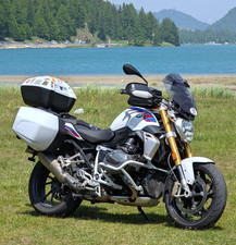 BMW R1250r MRA Touring Screen (Grey Tint) with Vario Adjustable deflector