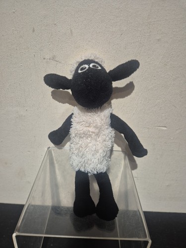 Aurora shaun the sheep - aurora,